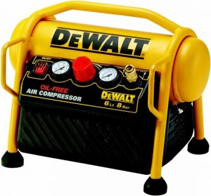 DeWalt DPC6MRC Draagbare compressor - 6L - 8 bar