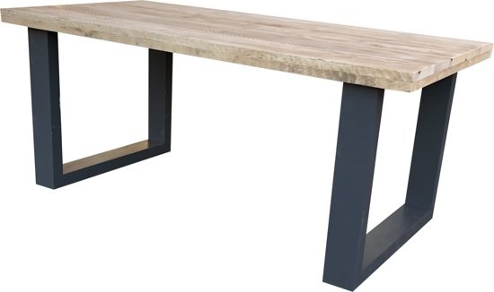 Steigerhouten tafel